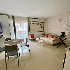  Apartamento 3 Pieces- Vieux Port- Terrasse - Parking Possible